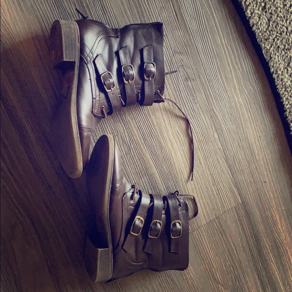 Brown low combat boots